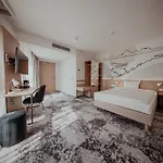 Arche Lotnisko 3* Gdańsk