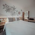 Arche Lotnisko Hotel Gdańsk