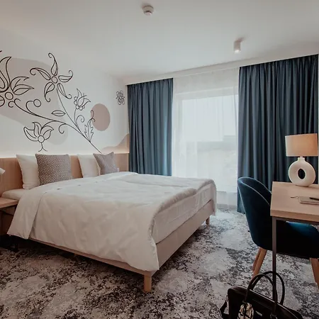 Arche Lotnisko Hotel Danzig