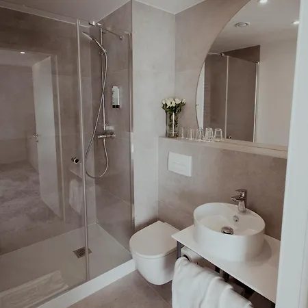 Hotel Arche Lotnisko 3*