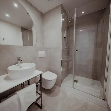 Arche Lotnisko 3*