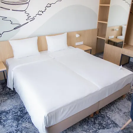 Hotel Arche Lotnisko Danzica