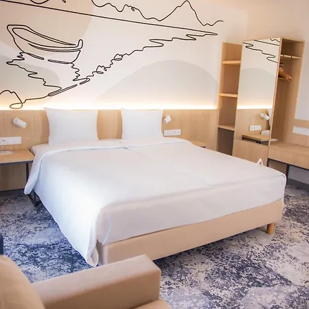 Arche Lotnisko Hotel Danzica