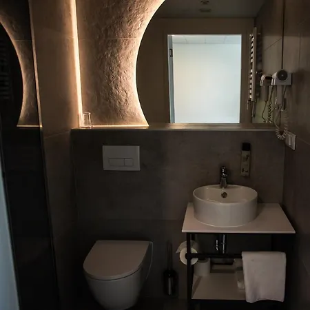 Hotel Arche Lotnisko