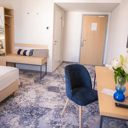Arche Lotnisko Hotel Danzica
