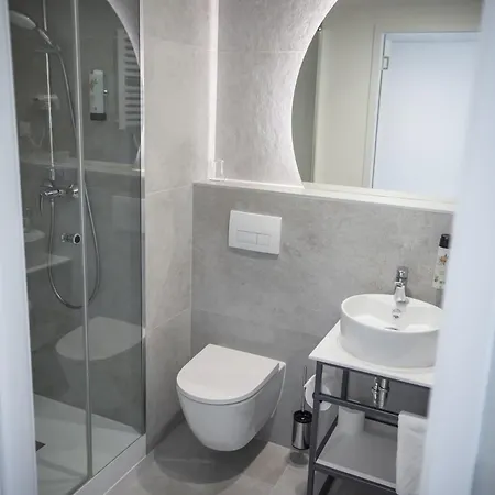 Hotel Arche Lotnisko Danzica