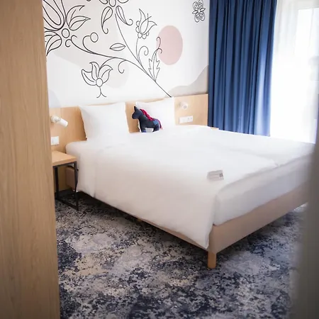Arche Lotnisko Hotel