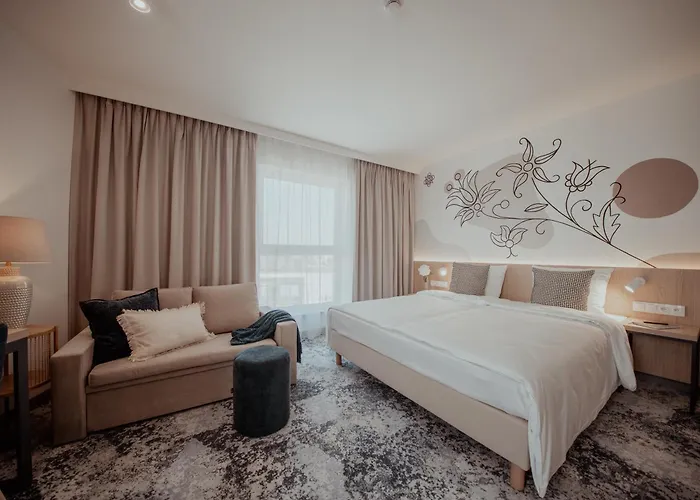 Hotel Arche Lotnisko