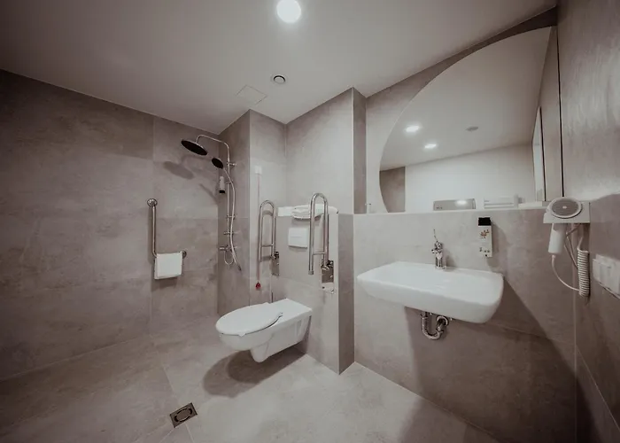 Arche Lotnisko Hotel