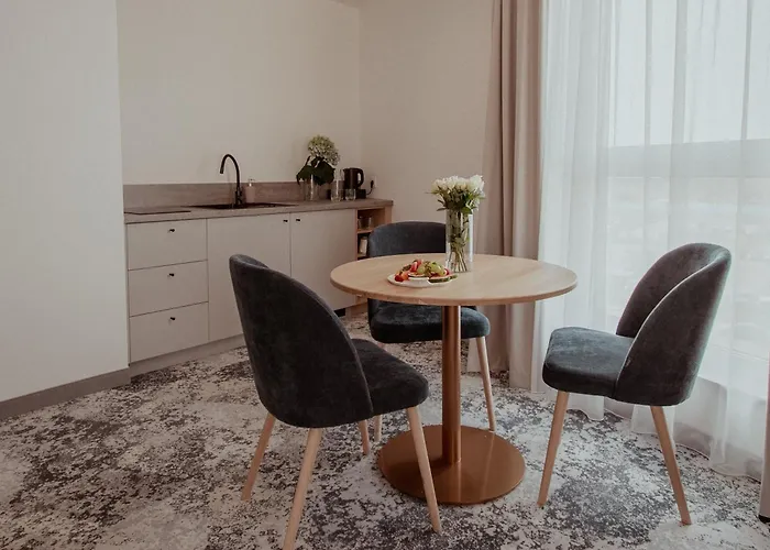 Hotel Arche Lotnisko