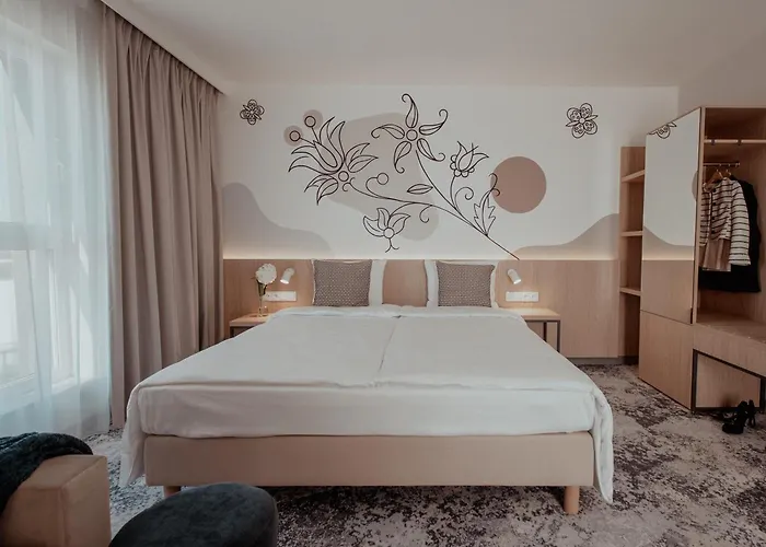 Hotel Arche Lotnisko 3*