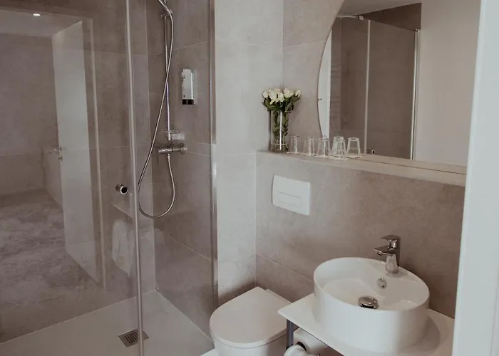 Hotel Arche Lotnisko 3*