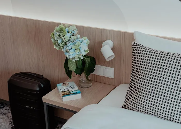 Arche Lotnisko Hotel