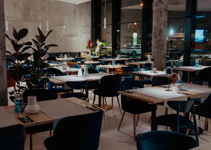 Arche Lotnisko 酒店 格但斯克