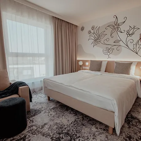 Arche Lotnisko 3* Danzica