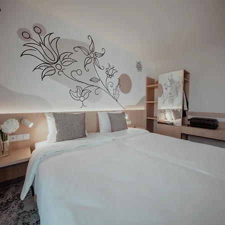 Arche Lotnisko Hotel Danzica